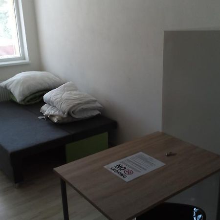 אוסטרבה Aparthotel Usmev מראה חיצוני תמונה
