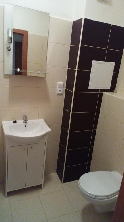 אוסטרבה Aparthotel Usmev מראה חיצוני תמונה