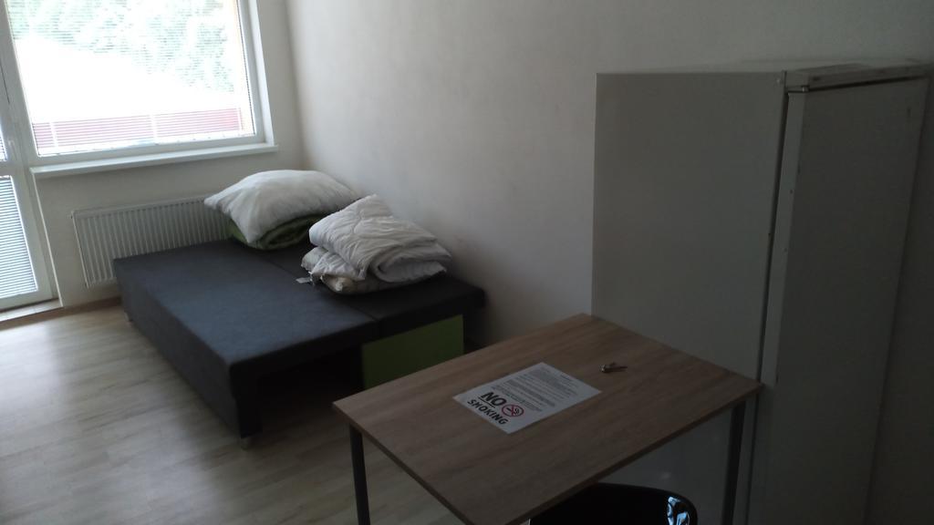 אוסטרבה Aparthotel Usmev מראה חיצוני תמונה