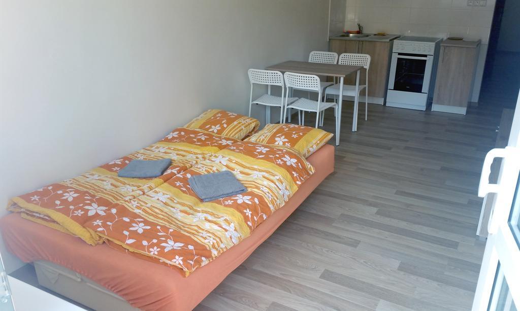 אוסטרבה Aparthotel Usmev מראה חיצוני תמונה